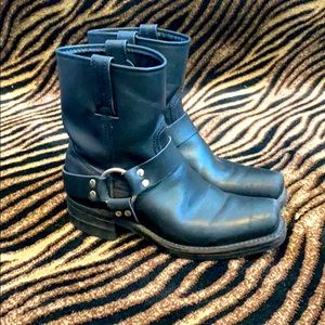 Amazing Frye Moto Harness boots 7.5